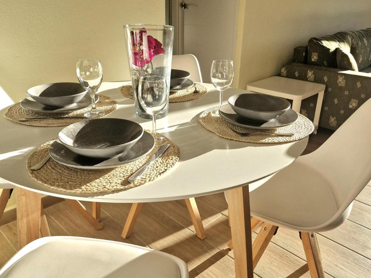Cozy Apartment With Sea View Torrevieja Exterior foto